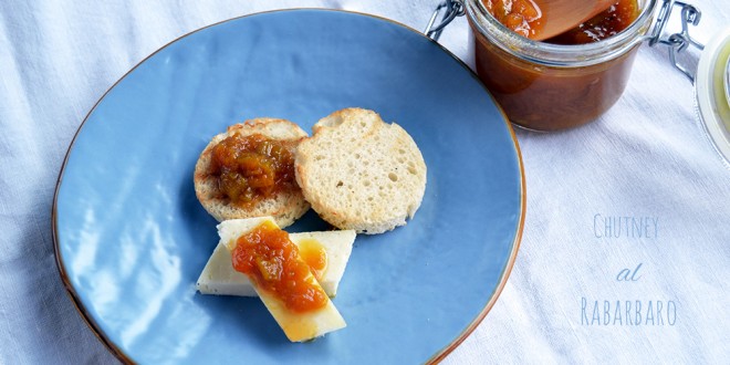 Chutney al Rabarbaro